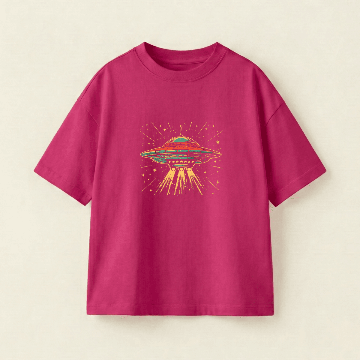 UFO Tỏa Sáng Trong Vũ Trụ